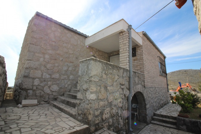 Ivanica, Bosna i Hercegovina, 2 Bedrooms Bedrooms, 4 Rooms Rooms,1 BathroomBathrooms,House - sale,Sale,1095