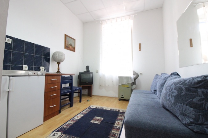 prodaja, garsonjera, studio apartman, u centru, Trebinje