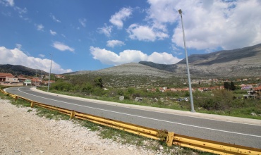 prodaje se, na prodaju, zemlja, komad zemlje, zemljište, građevinsko zemljište Trebinje