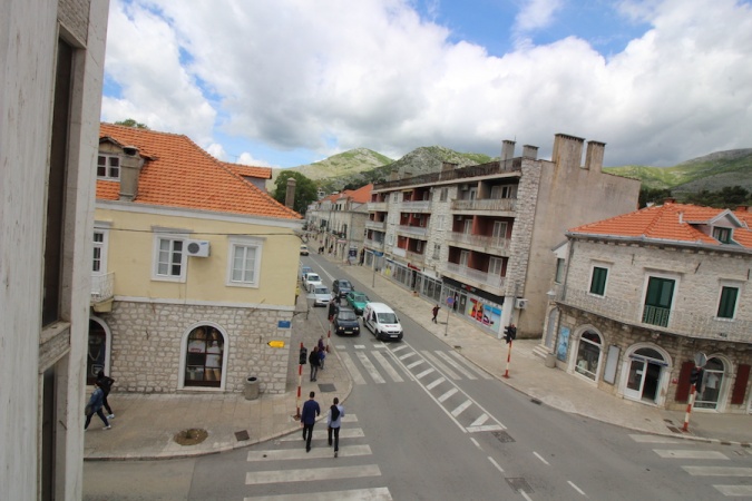 polovan stan, prodaje se, na prodaju stan, trosoban stan Trebinje