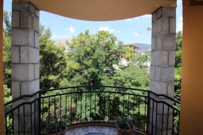 izdaje se, stan, Trebinje centar