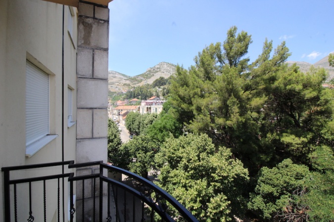 izdaje se, stan, Trebinje centar