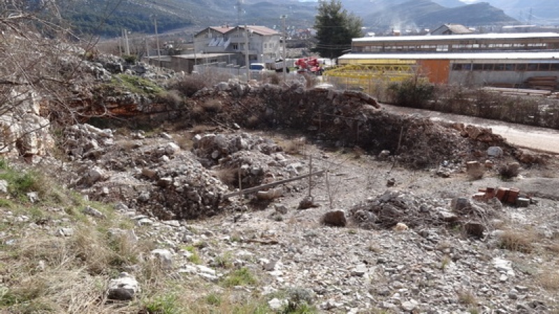 prodaja, nekretnine Trebinje, Građevinski plac, Trebinje - Dubrovnik, na udaljenosti od 3.5km od Trebinja, građevinski projekat, građevinska dozvola. Infrastruktura