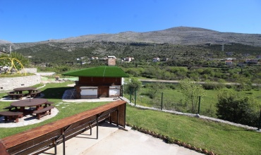 prodaja, vila, vila s bazenom, Dražin Do, Trebinje, Grad Sunca