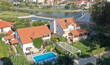 stan na dan, turistički smještaj, Trebinje, vila sa bazenom