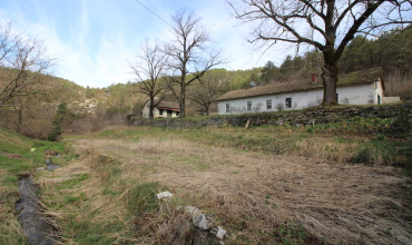 prodaja, plac, kuća, imanje, vinarija, vinograd, Lastva, Trebinje.