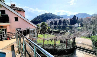 prodaja, vila, vila sa bazenom, Trebinje