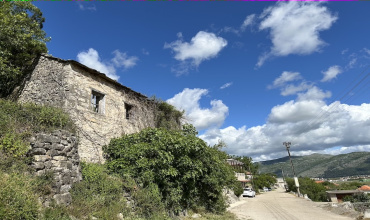 prodaja, kuća, devastirana kamena kuća, Trebinje, Mostaći