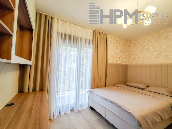prodaja, stan, luksuzan stan, apartman, četvorosoban stan, four bedroom apartment
