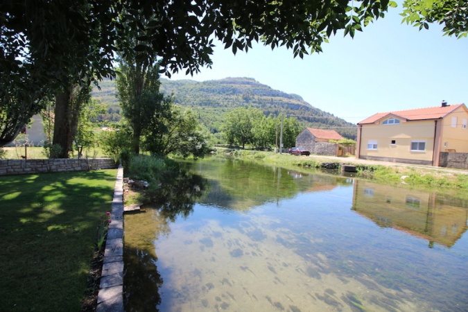 prodaja, kuća, nekretnina, Trebinje, na rijeci Trebišnjici,